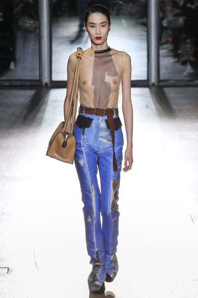 Look 2
